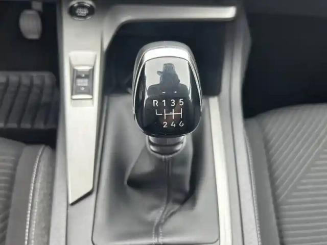 Peugeot 308 bluehdi 130ch s&amp;s bvm6 — photo 14