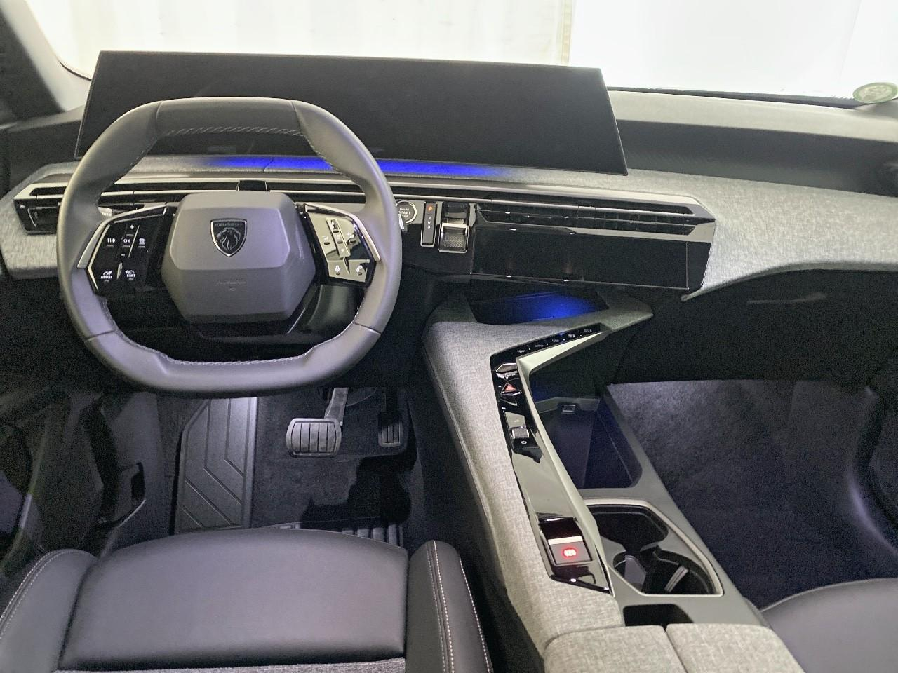 Peugeot 5008 electrique 210 ch 73 kwh allure — photo 8