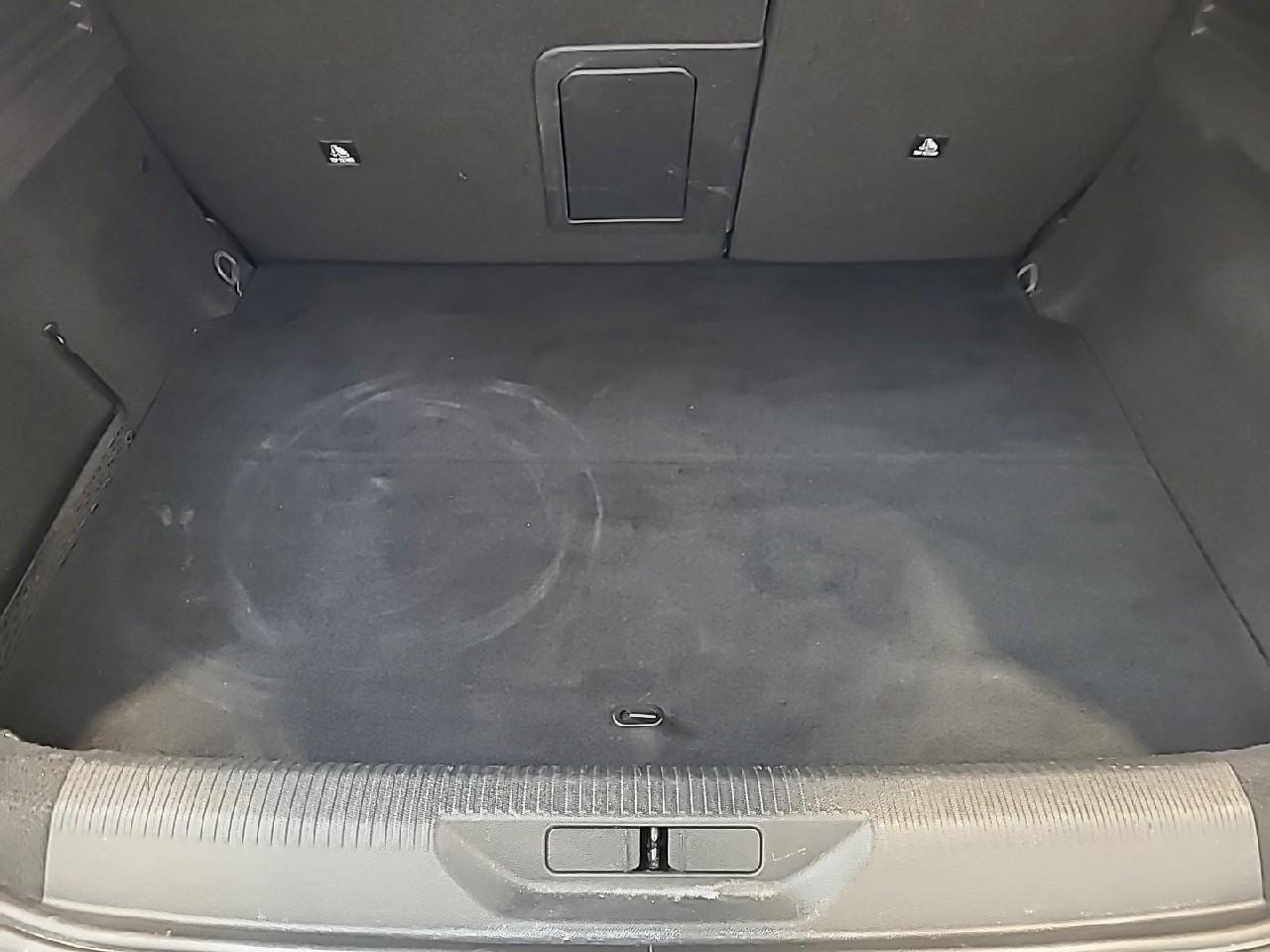 Peugeot 308 phev 180 e-eat8 allure pack — photo 14