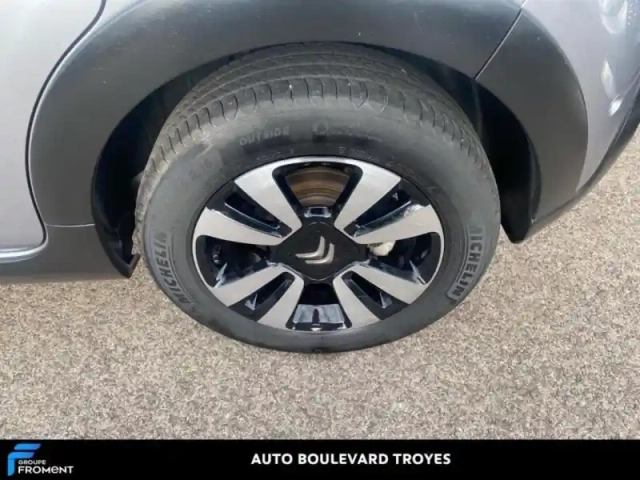 Citroën C3 1.2 puretech 110ch s&amp;s shine 120-123g — photo 13