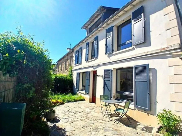 Maison 148 m²