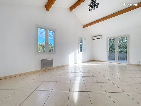Maison 2 pièces 65 m²