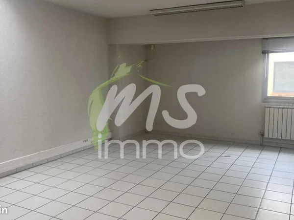 Bureaux 210 m²