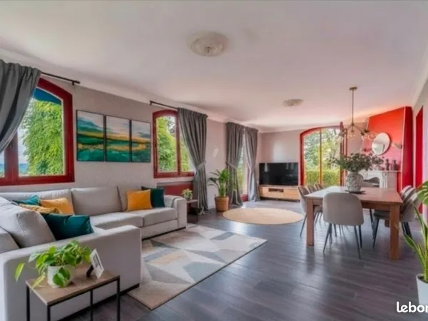 Maison de maître 1971 avec vue imprenable sur les hauteurs de cournon