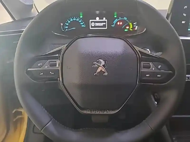 Peugeot 208 electrique 50 kwh 136ch — photo 34