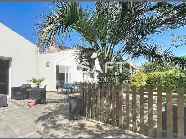 Maison Familiale Rénové de 120m² - 4 Chambres - Garage - 2 SDE - 2 WC