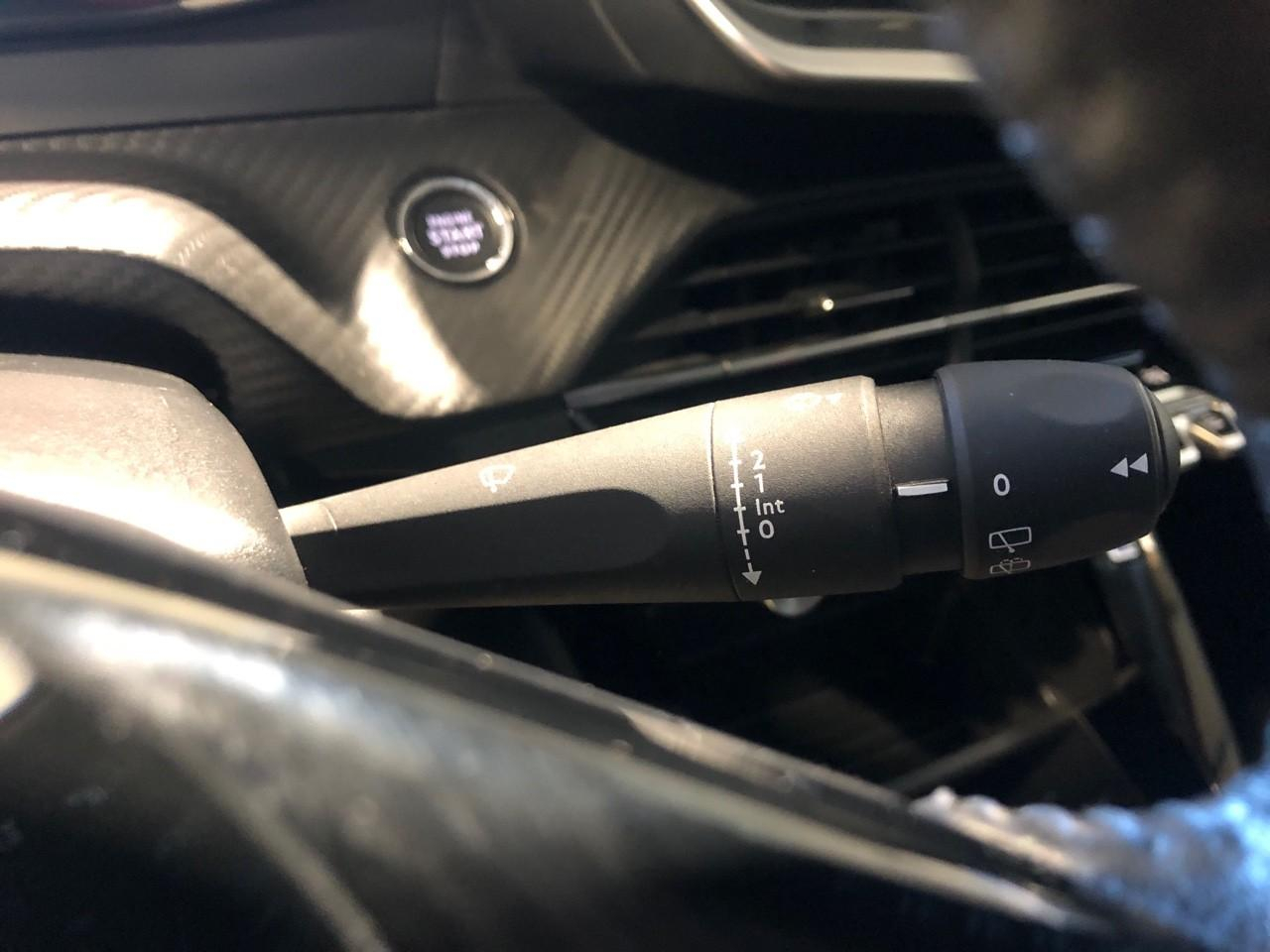 Peugeot 208 puretech 100 s&s bvm6 active — photo 17