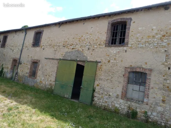 Immeuble 1 pièce 755 m²