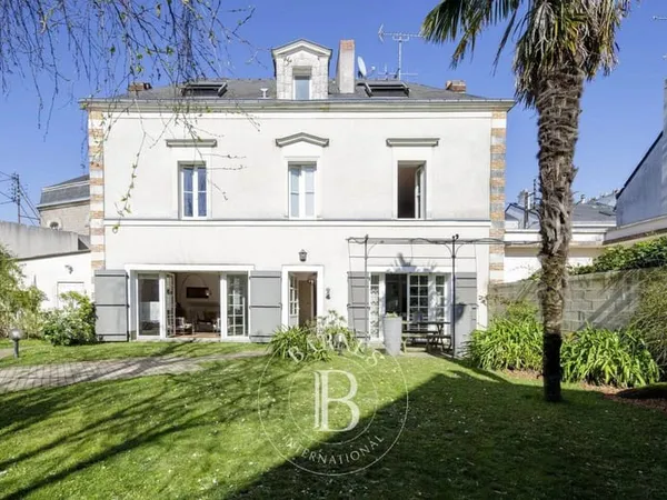 Maison 7 pièces 144 m²