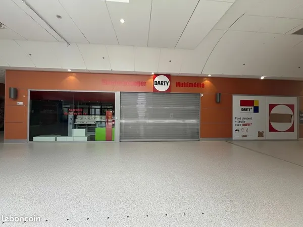 Local commercial 560 m² Mende