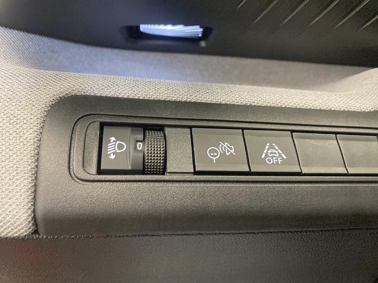 Citroën C3 Aircross hybride 145 ch aut plus — photo 18