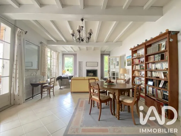 Maison 6 pièces 180 m²