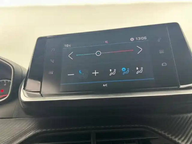 Peugeot 208 puretech 75 s&amp;s bvm5 — photo 42