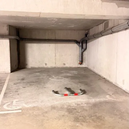 Place parking intérieure