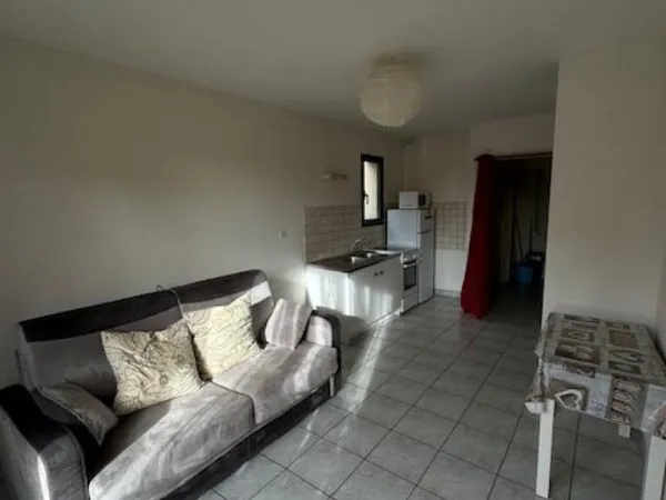 Studio a louer MONTFORT-SUR-MEU 35160