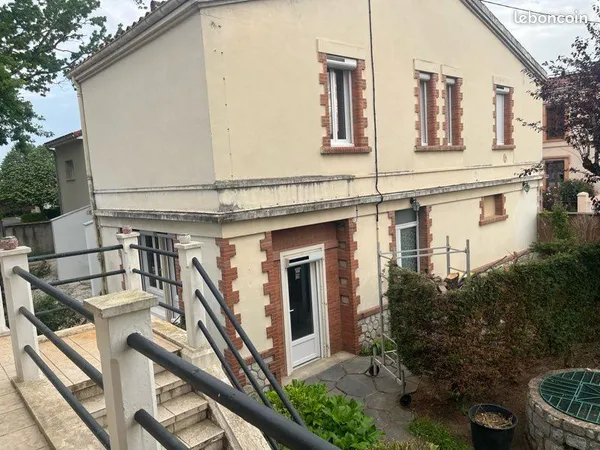 Maison Location Castres 5p 100m² 910€