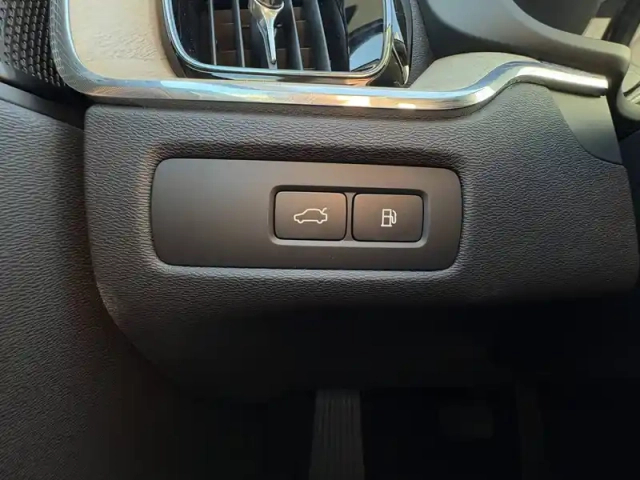Volvo Xc60 t6 awd hybride rechargeable 253 ch+145 ch geartronic 8 — photo 22
