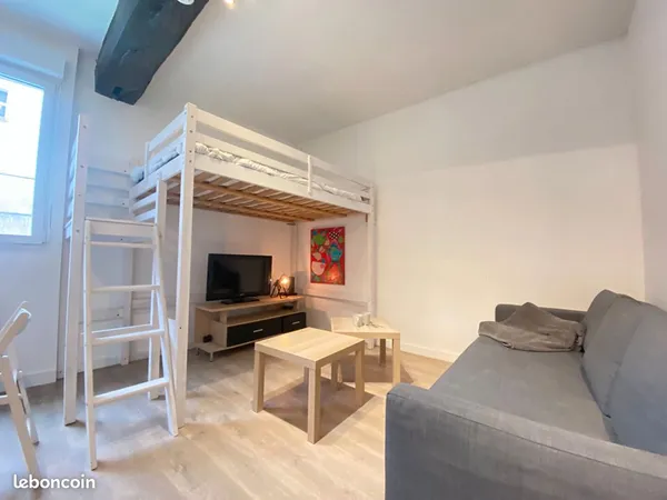 Studio 1 pièce 27 m²