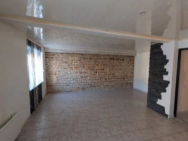 Appartement T2 à Sampans à louer