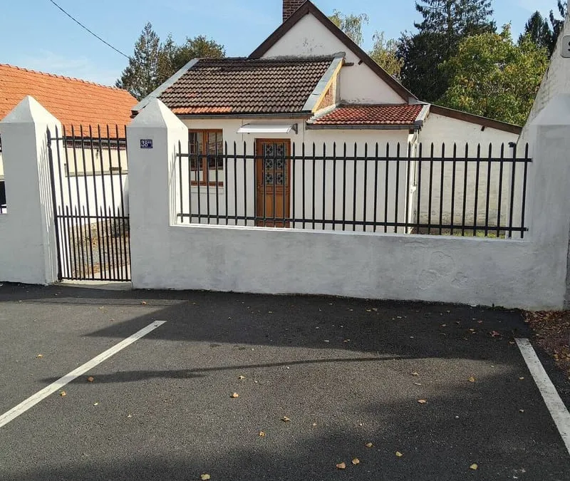 Photo 1