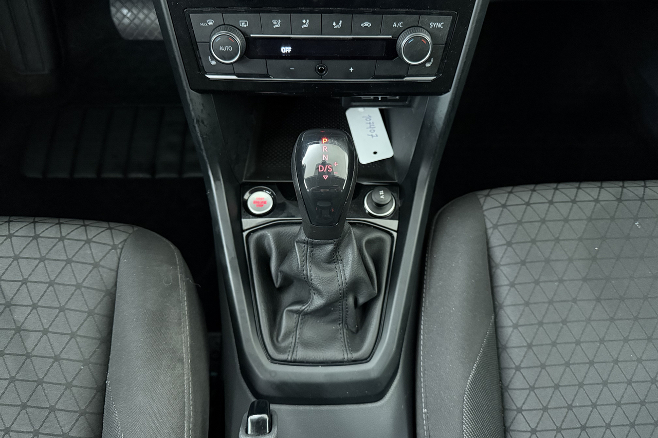 Volkswagen T-Cross — photo 12