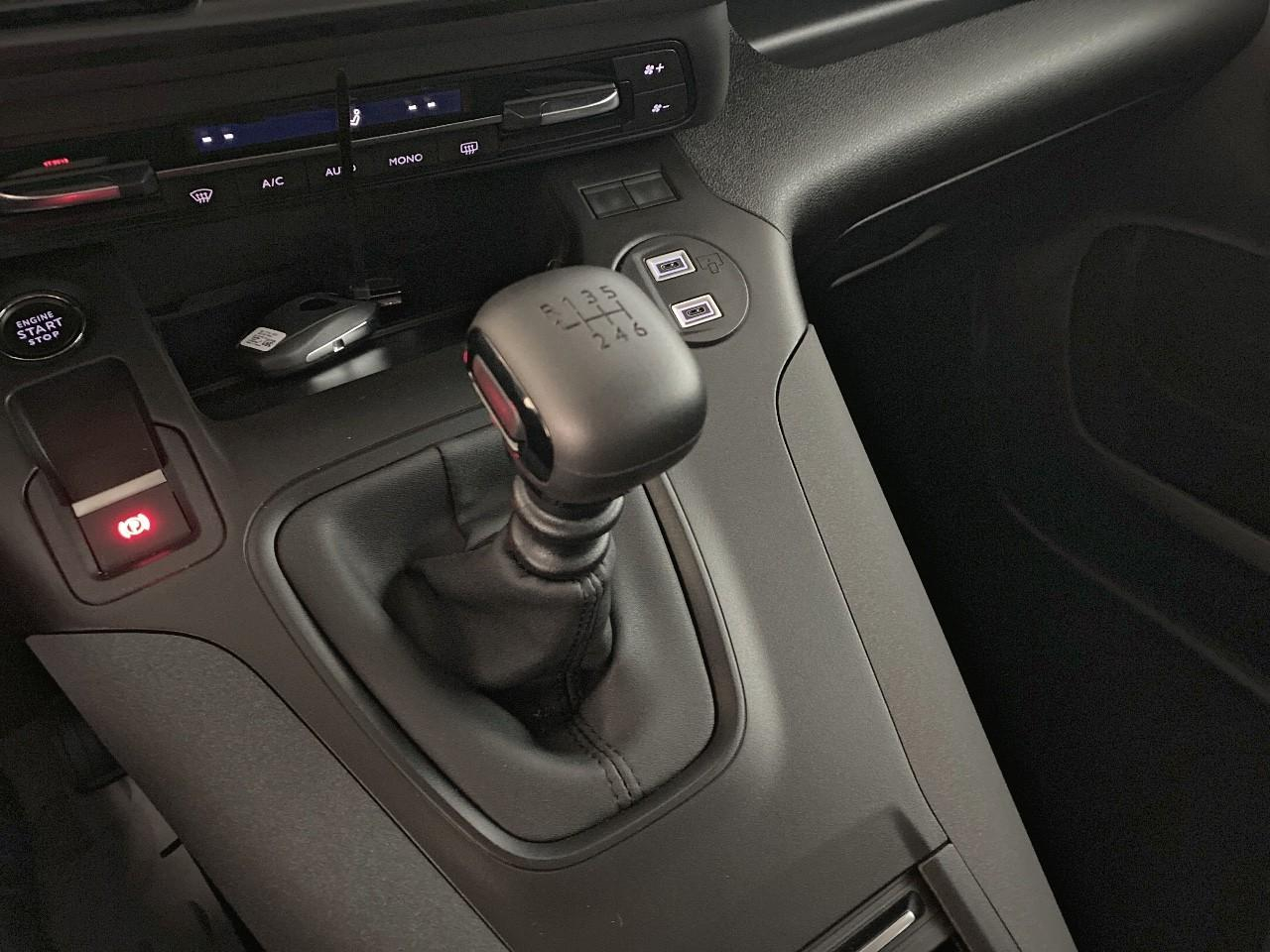 Peugeot Rifter m diesel 100 ch manuelle 5pl allure — photo 15