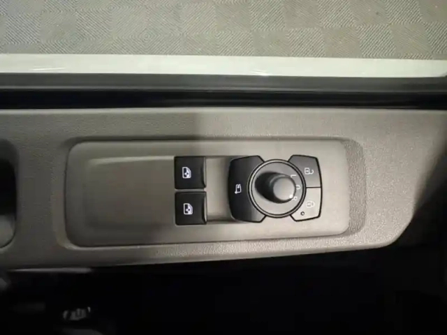 Volkswagen Transporter fg van l1 2.0 tdi 150ch business bva8 — photo 12