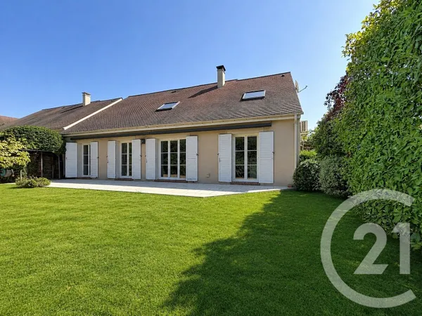 Maison 8 pièces 166 m²