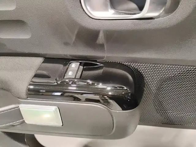 Citroën C3 puretech 83 s&amp;s bvm5 shine — photo 20