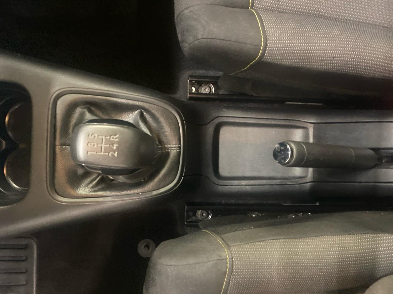 Citroën C3 societe puretech 83 s&s bvm feel nav — photo 25