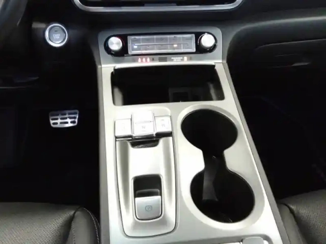 Hyundai Kona electrique 64 kwh - 204 ch — photo 13