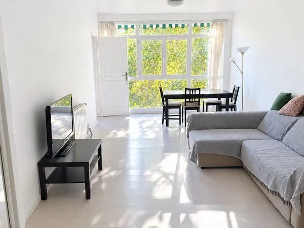 Maisons-Laffitte - Particulier Appartement meublé 4 pièces, 3 chambres - 69 m² - 1 690 charges compr