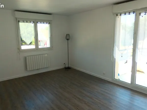 F2 de 40 m2, 10min gare RER