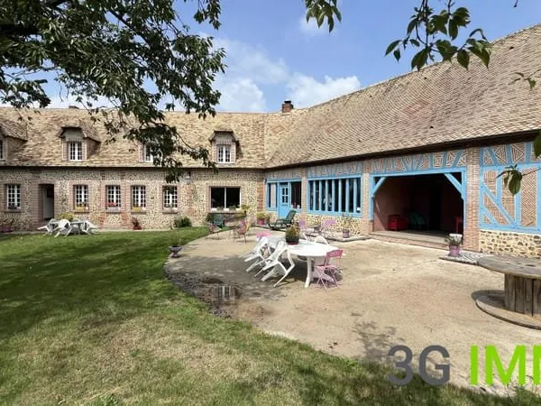 Maison et grand terrain 10 pièces