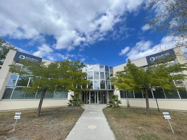 Bureaux 930 m²