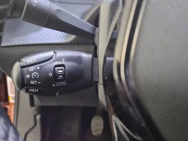 Peugeot 2008 puretech 100 s&amp;s bvm6 — photo 56