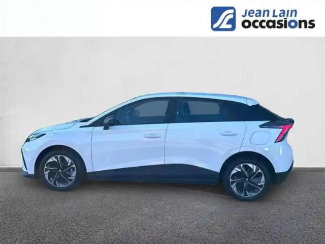 Mg Mg4 electric 51kwh - 125 kw 2wd — photo 8