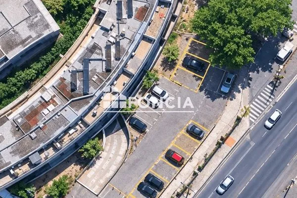 Parking 13 m²