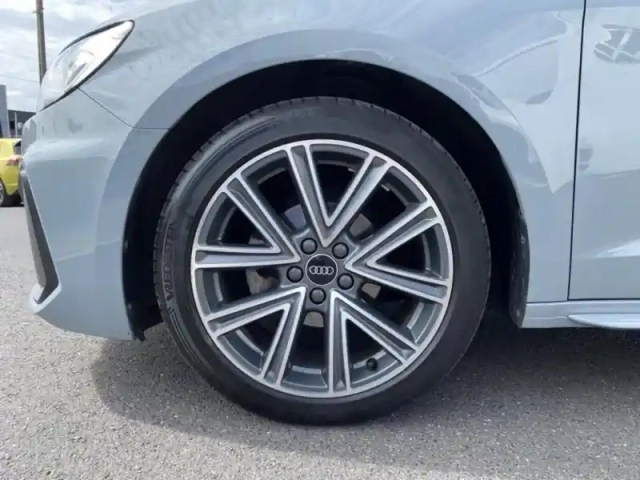Audi A1 sportback 25 tfsi 95ch s line — photo 15