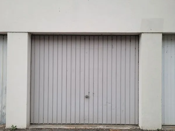 Garage box fermé
