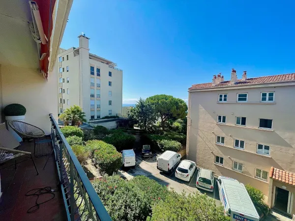 Loue appartement 82,4m² à Toulon (Le Mourillon)