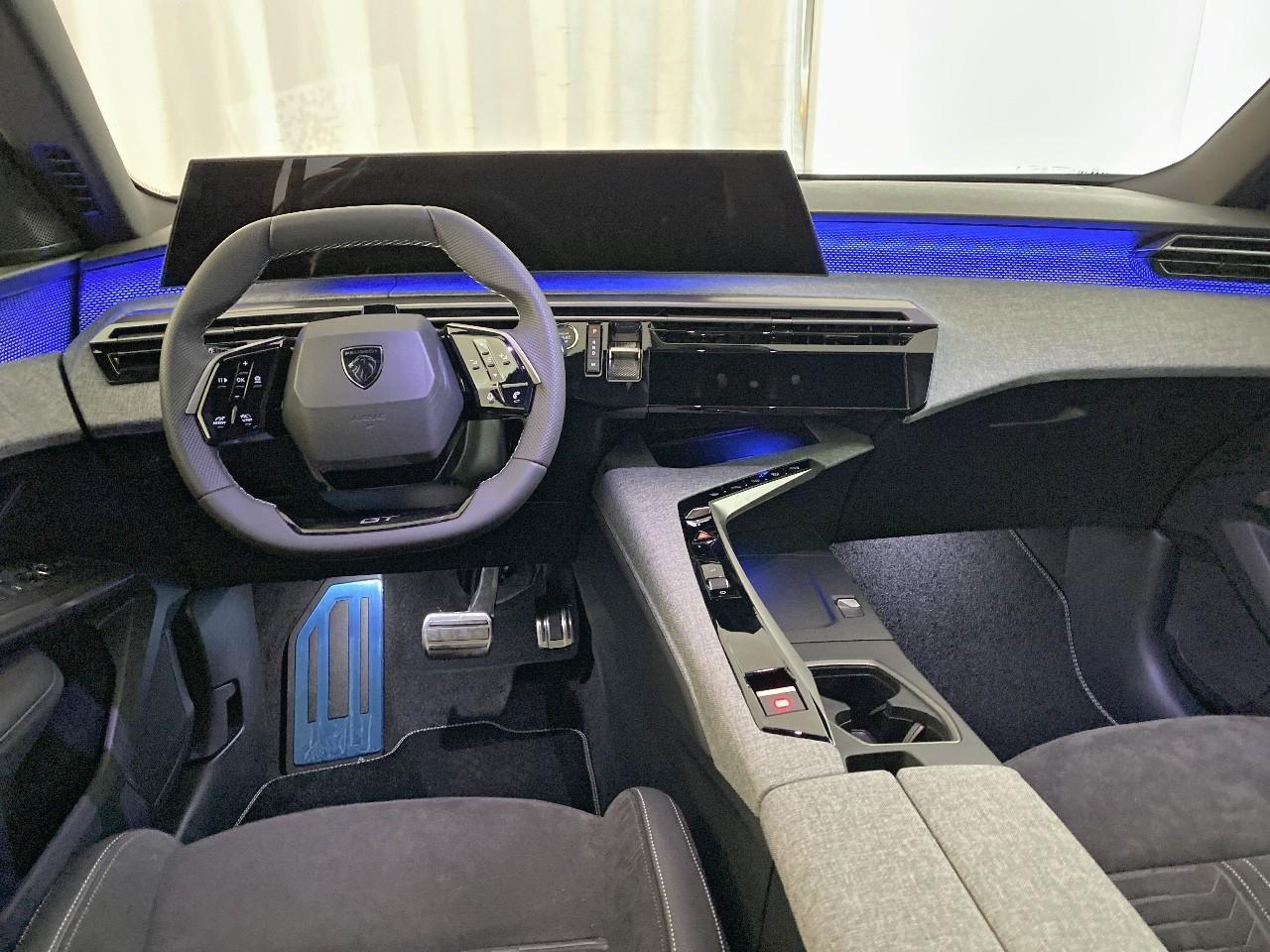 Peugeot 3008 hybrid 145 e-dcs6 gt — photo 8