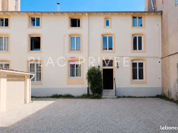 Appartement 6 pièces 113 m²