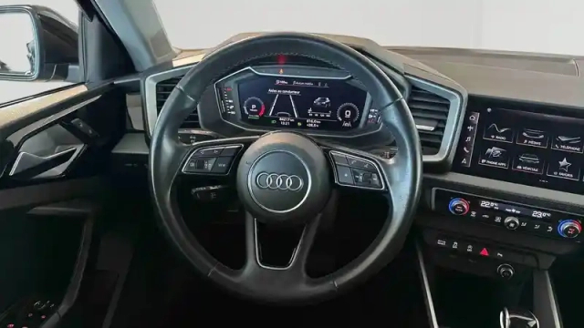 Audi A1 sportback 30 tfsi 110 ch s tronic 7 — photo 12
