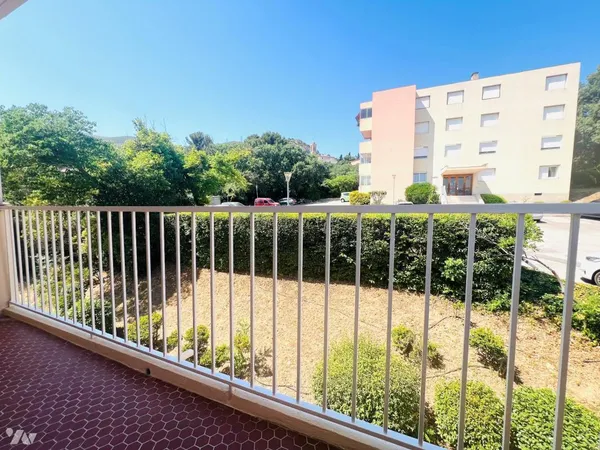 Vends t4 - 82 m² - Marseille 11e Arrondissement 13011