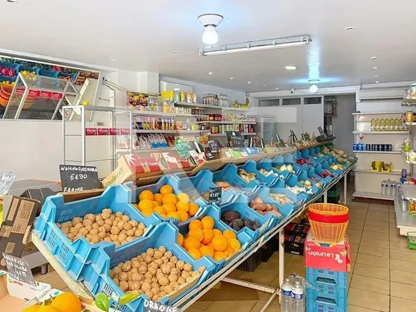 LOCAL COMMERCIAL LOUE CENTRE VILLE LUNEL