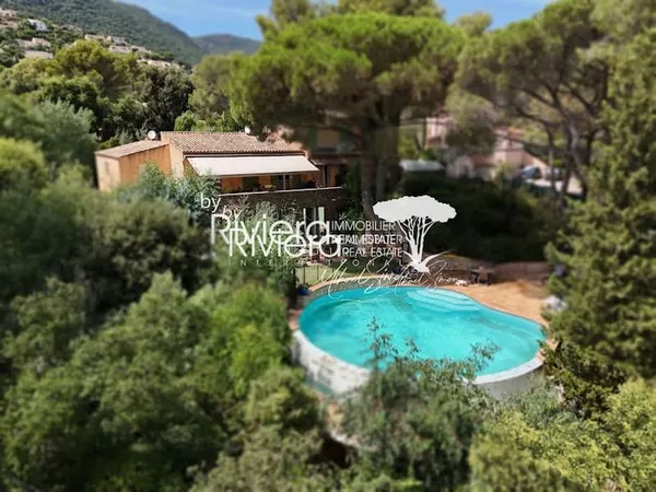 Villa 13 pièces 267 m²