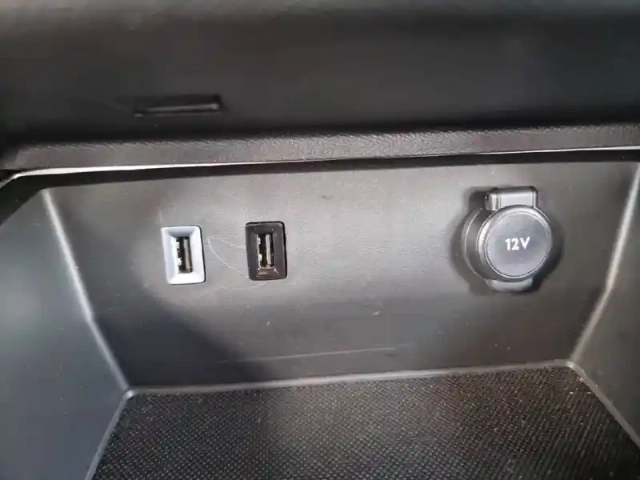 Citroën C5 Aircross puretech 130 s&amp;s eat8 — photo 30