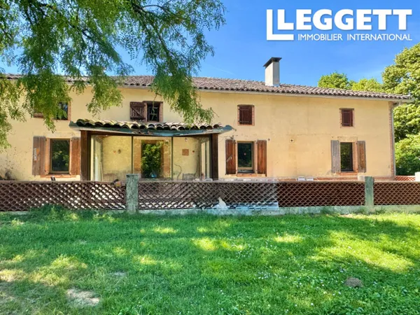 Propriété de caractère sur 2,2 ha avec étang, grange et terrain constructible