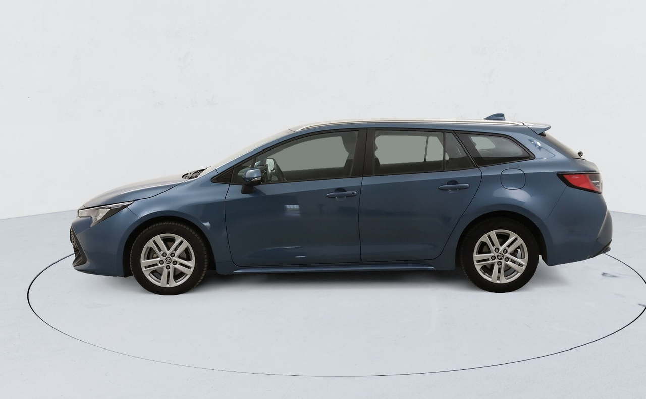 Toyota Corolla Touring Sports — photo 2